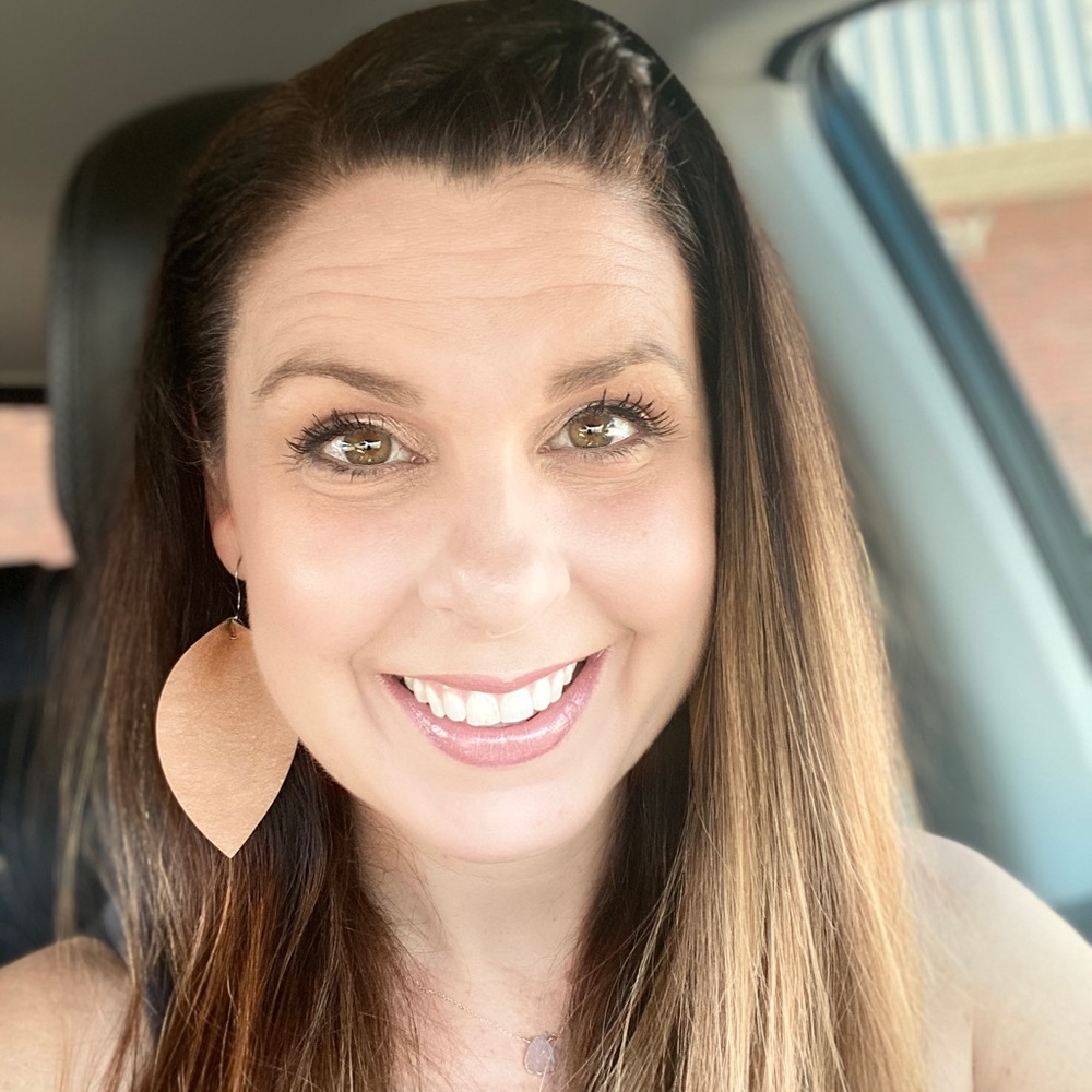 Meet your Posher, Gina